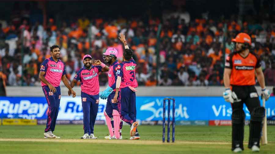 Sunrisers Hyderabad - Rajasthan Royals Secure Big Win Vs Sunrisers ...