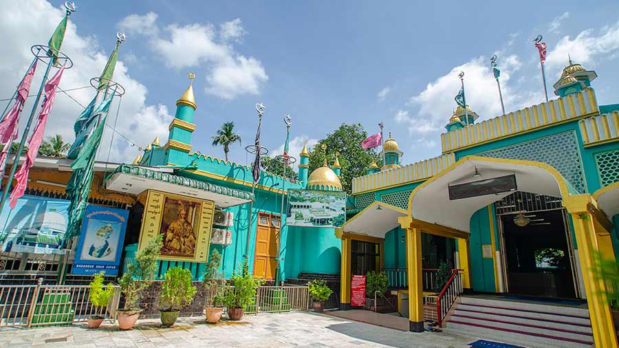 Dargah of Bahadur Shah Zafar in Yangon — where the last Mughal Emperor rests