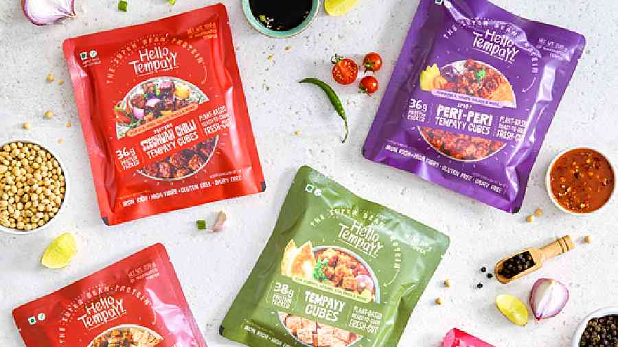With Hello Tampayy available in six flavours, you can experiment and make some mouth-watering vegetarian healthy and protein-packed meals like tacos, sandwiches, gravies and a lot more.