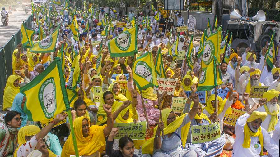 Members of Bharatiya Kisan Union (BKU) stage a sit-in demonstration, outside Mini Secretariat in Patiala.