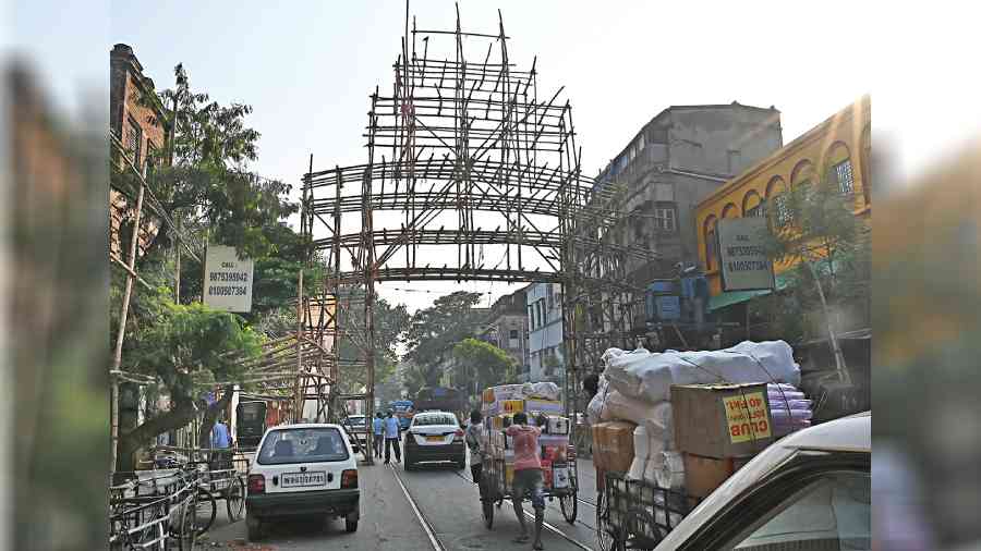Set rules for pandals blocking roads in Kolkata, says Calcutta High Court&nbsp;