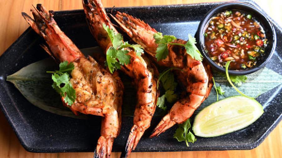 Goong Pao: Huge tiger prawns are charred to perfection in this small plate dish that comes with a delish Nam Pla sauce that you can’t say no to. We love the kick from the bird’s eye chilli.