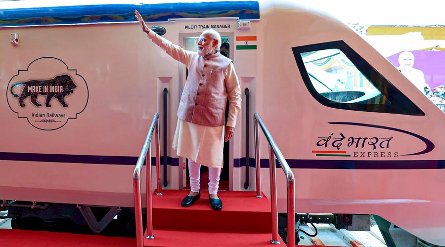 Vande Bharat Express Prime Minister Narendra Modi Flags Off Secunderabad Tirupati Vande Bharat