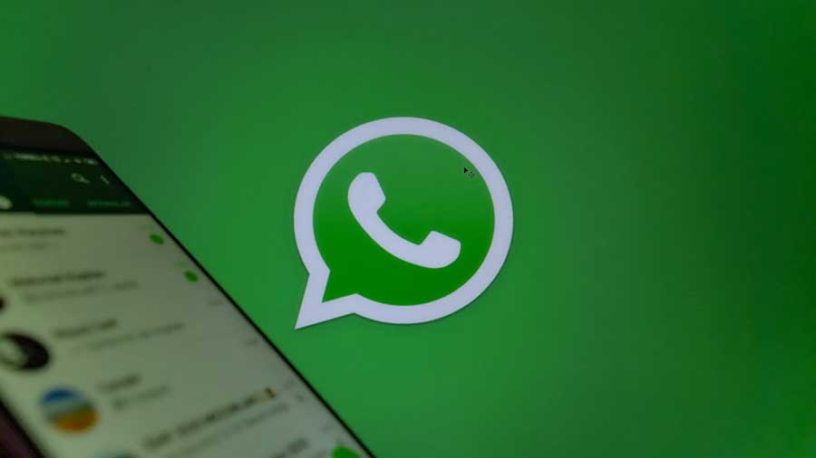 The WhatsApp chat lock feature ensures that nobody other than Meta employees can read a user’s conversations without their consent