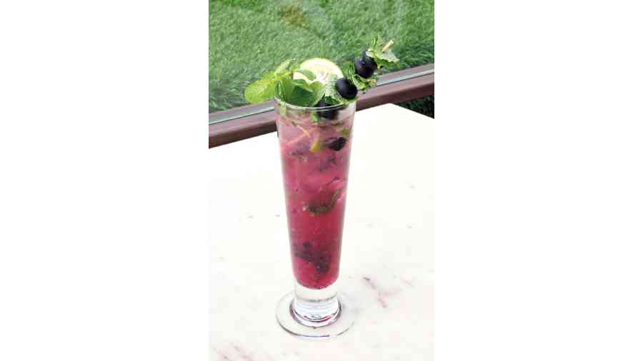 Blue Berry Mojito: For nondrinkers this virgin mojito with a punch of fresh blueberries is a refreshing drink.