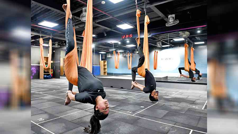 A fantastic new experience for beginners. This is one of the best ways to learn more about yourself and your body. Aerial yoga makes you feel incredible not only physically but also mentally