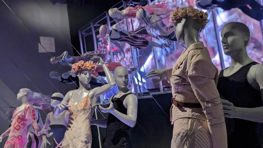 travel | Alexander McQueen: Mind, Mythos, Muse exhibition at the ...