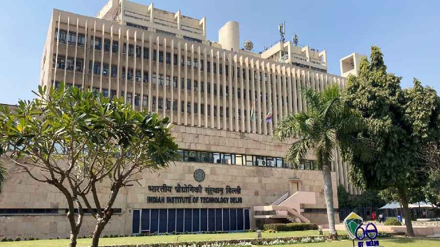 Protest  IIT Delhi: Protest against stipend hike delay - Telegraph India