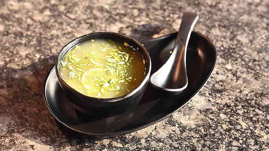 Lemon Coriander Soup is a healthy and light blend of tangy lemon and fresh coriander soup.