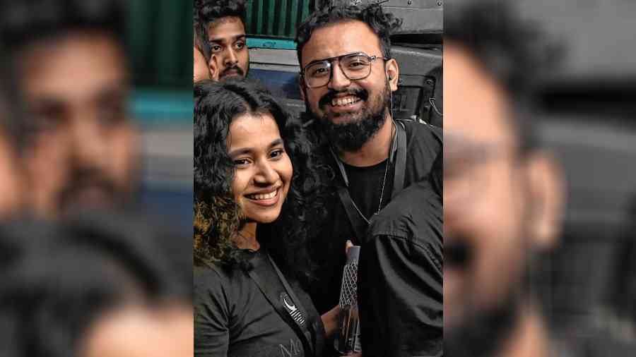 Rupsha and Soham “It’s been a rollercoaster ride of brainstorming, planning, solving crises, which always come however much you plan... and getting to experience world-class artistes as organisers and music enthusiasts was amazing. The aim was to give this niche crowd of Calcutta something they don’t get often and the smiles on everyone’s faces and the posts and gratitude that followed after the concert made us feel at peace to know we did what we set out to do,” said Team Moonrivers x SambitC.