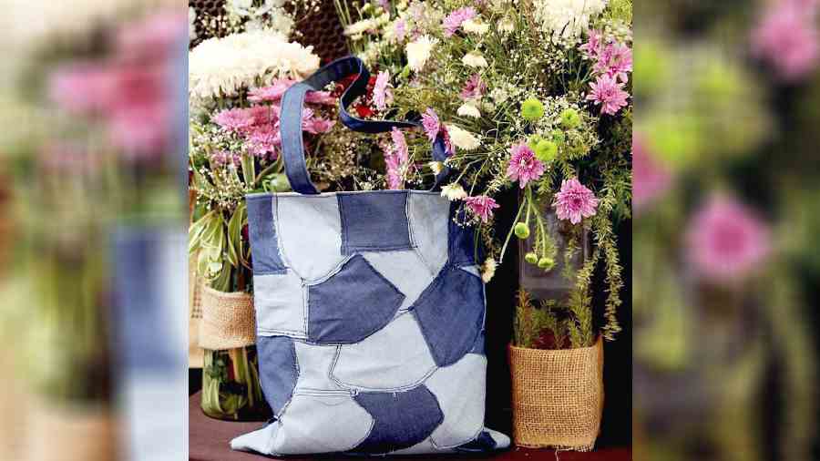 Nothing can be more stylish than having a denim patch-work tote bag in your collection.