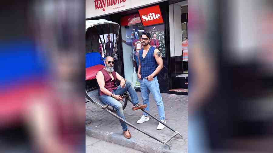 Waistcoats are trendy this season and these casual yet stylish ones from Stile make for a multifaceted item to have in your wardrobe. The rich colours, complemented by subtle patterns,make them fun yet elegant.