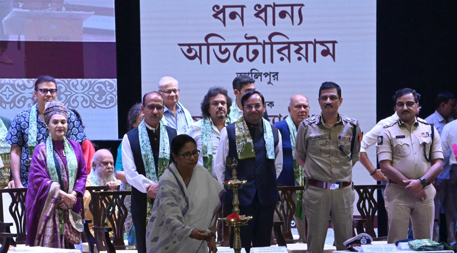 Chief minister Mamata Banerjee inaugurates the Dhono Dhanyo Auditorium in Alipore on Thursday.