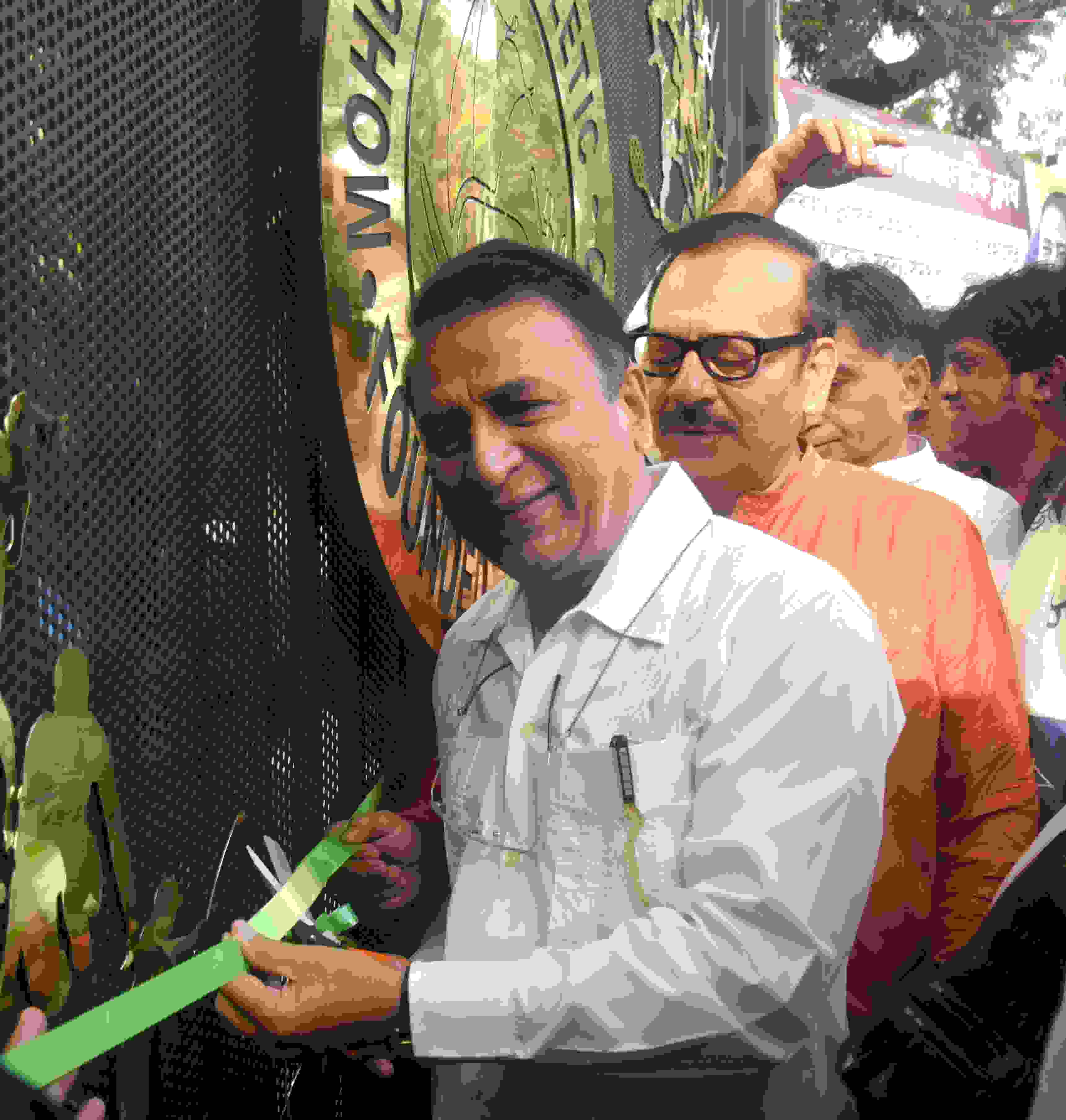 The main gate of Mohun Bagan Club was renamed as Chuni Goswami Gate on Saturday. Legendary cricketer Sunil Gavaskar inaugurated the gate in the presence of West Bengal Sports and Youth Affairs minister Aroop Biswas