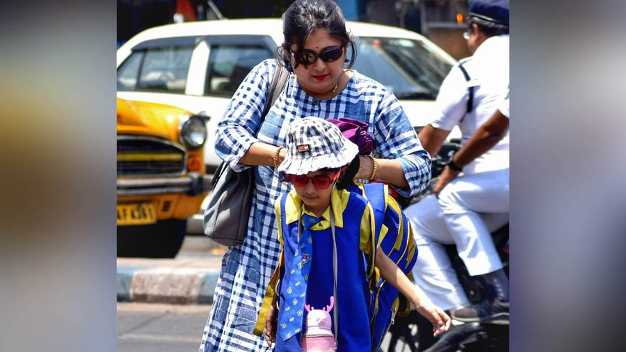 Schools and colleges shut down in Kolkata and nearby areas amid heatwave 