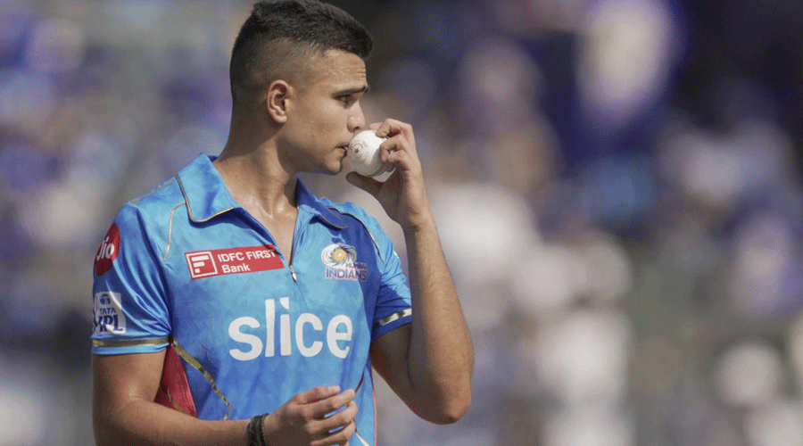Arjun, son of Sachin Tendulkar, during Sunday’s match at the Wankhede. With Sachin in the Mumbai Indians dugout, Arjun bowled two overs in his debut IPL match conceding 17 runs. Sachin played for Mumbai Indians from 2008 to 2013. The Tendulkars thus became the first father-son duo to play in the IPL, that too for the same franchise.