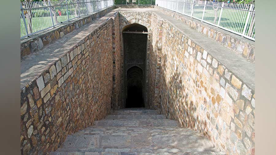 Stepwell inside Purana Qila 