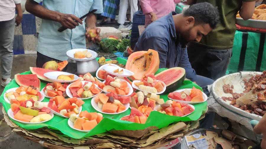 Fruit salads are among the top picks for breaking the fast and fruits with high water content are usually top draw