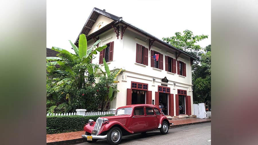 Sakkaline Road offers great photo ops as you go past French-era colonial buildings 