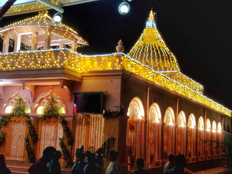 Matri Mandir and Ramakrishna Mission Sarada Sevashram at Jayrambati in Bankura district lit up to mark 100 years of Temple Dedication Day on Sunday. The new temple was dedicated to Sarada Devi in 1923 by Swami Saradananda 