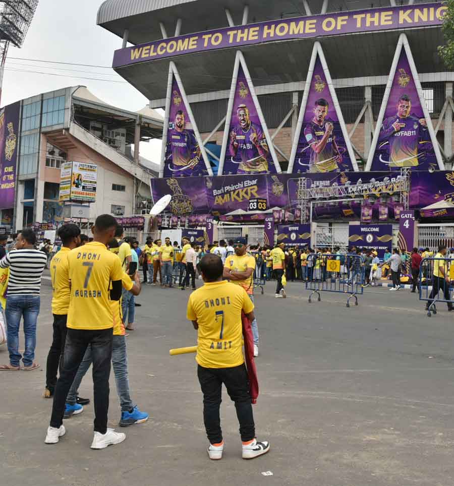 IPL 2023 | Dhoni fans paint Eden yellow before match with KKR ...