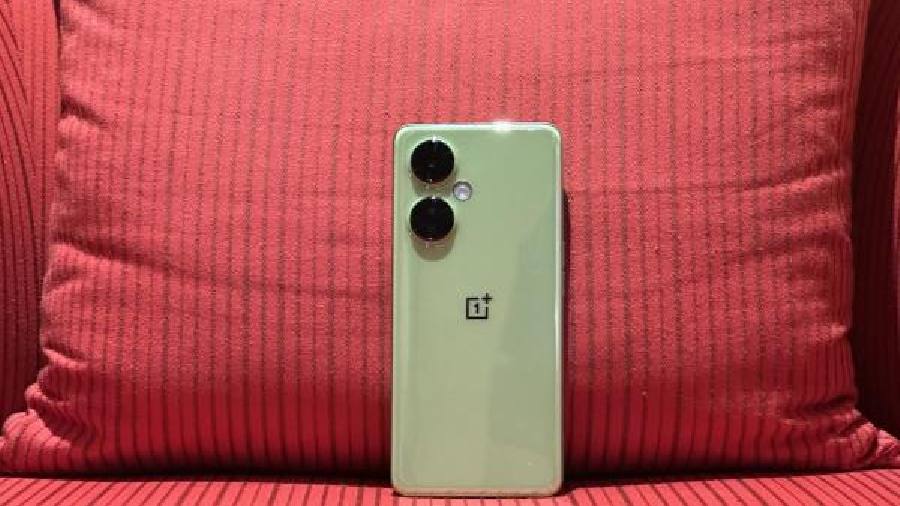 OnePlus Nord CE 3 Lite 5G looks gorgeous and is also light