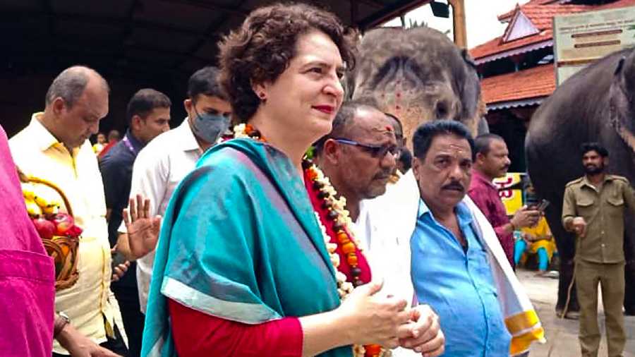 Priyanka Gandhi | Time of struggle for our family now, says nostalgic ...