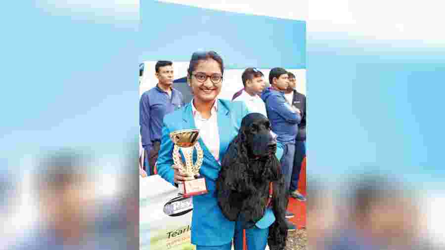 Sayani Chakraborty came over all the way from Talandu in Bandel, to participate in the show. Her pet Bicchu, a Newfoundland dog, won a prize in the English CP Championship Category. “I’m so proud of Bicchu. He has done a wonderful job. This is his first time at a dog show and he has already won a prize!” she gushed.