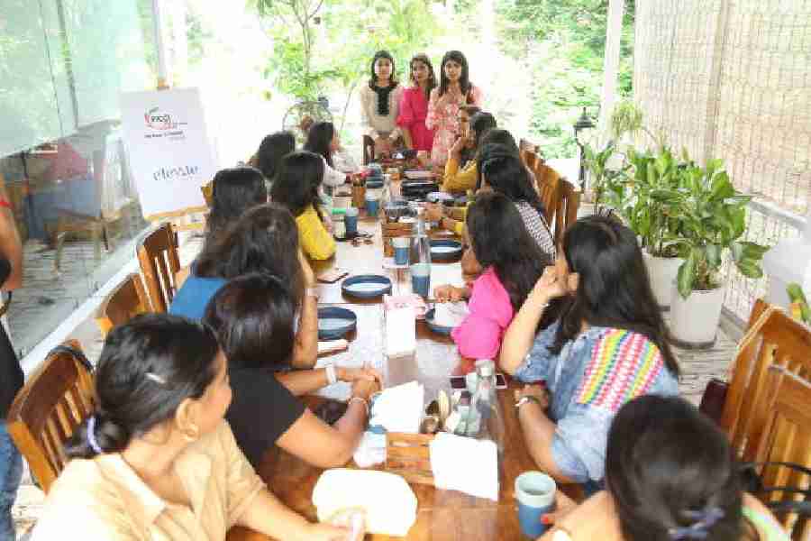 The YFLO members discuss problems of addiction and ways to overcome it