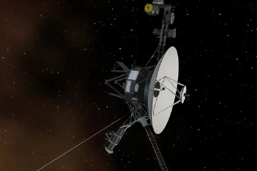 National Aeronautics and Space Administration (NASA) | Voyager 2: NASA ...