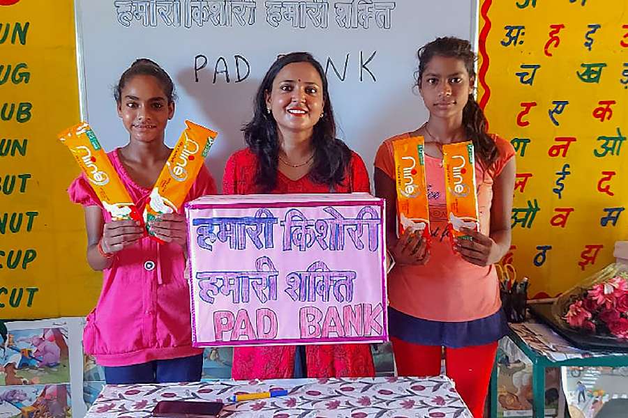menstrual hygiene  Primary teacher sets up 'pad bank' at Bareilly school,  spreads awareness of menstrual hygiene - Telegraph India