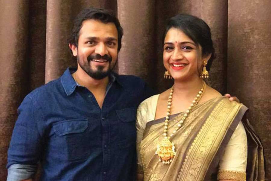 Death | Kannada Film Actor-director Vijay Raghavendra’s Wife Spandana ...