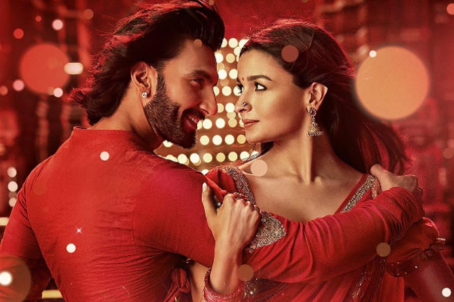 Rocky Aur Rani Kii Prem Kahaani  Rocky aur Rani Kii Prem Kahaani: The Ranveer  Singh-Alia Bhatt-starrer earns Rs 35 crore over weekend - Telegraph India