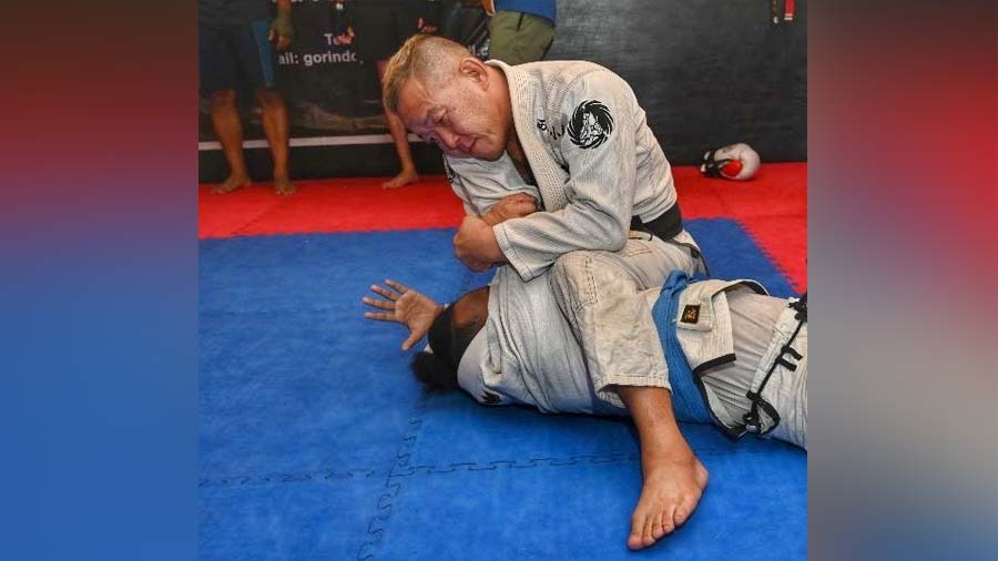 Goswami brought Jiu Jitsu Black Belt Mamoru Kashikura from Philippines to Gorin Dojo recently for a special session