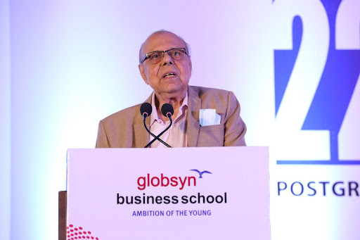 Gracing the occasion Mr. Aloke Mukherjea, Former Senior Advisor, Ernst & Young LLP; Former Chairman, Flakt (India) Limited Member, and Governing Council Member, GBS, addressed the inducted Batch 2023-25