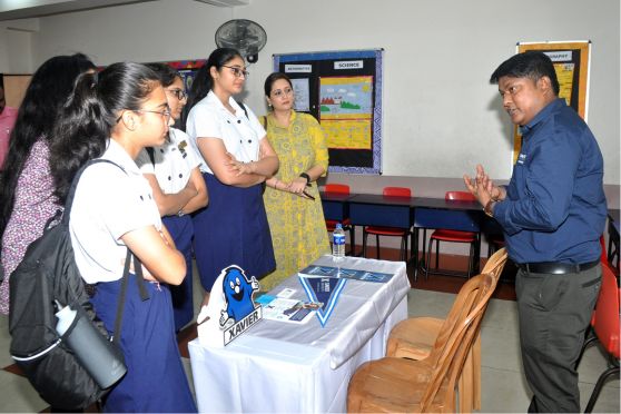 Mr. Abhishek Gupta, the founder of High School Moms – Asia’s leading parent and student community, counselled students about choosing a rewarding career.