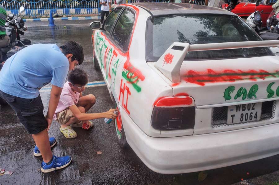 Rishi Kumar gets his Maruti Baleno painted white ahead of Independence Day every year and then lets his children spray paint the car in saffron and green
