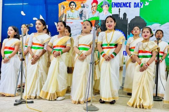 The parade performance to the beats of the drums showcased unity and team spirit. This was followed by an Inter House Dance competition by the students of the Senior School