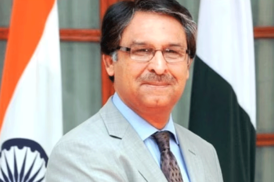 Jalil Abbas Jilani | Pakistan To Seek Friendship With All And Enmity ...