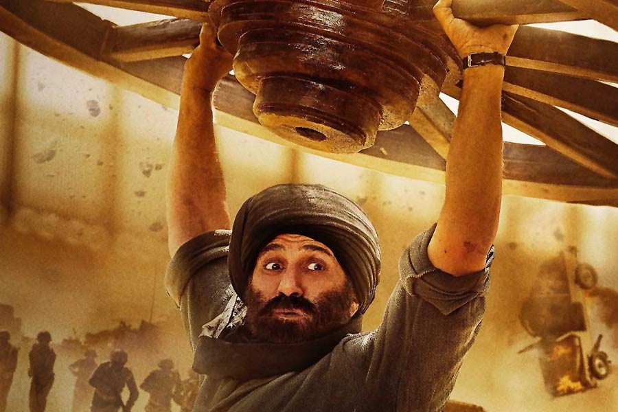 Gadar 2 | Sunny Deol’s Gadar 2 Mints Rs 376.70 Crore, Beats Pathaan’s ...