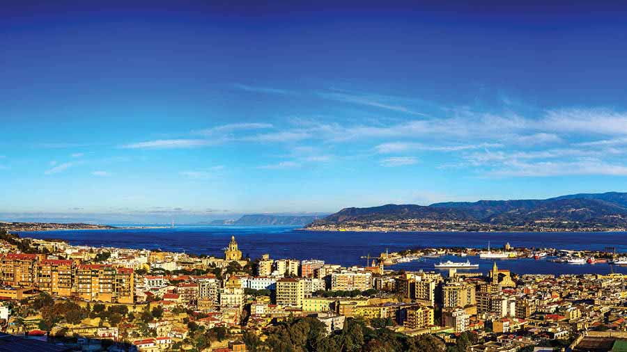 The Strait of Messina (Stretto di Messina, lat. Fretum Siculum) is the narrow passage between the eastern tip of Sicily and the western tip of Calabria 