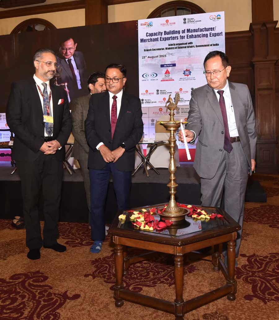 Union minister of state, external affairs, Rajkumar Ranjan Singh inaugurates capacity building of exporters for enhancing exports, jointly organised with the Branch Secretariat, ministry of external affairs, in Kolkata on Wednesday. Along with him were Promod Kumar, chairman ASSOCHAM Logistics East and Abhishek Singh, joint secretary (economic and diplomacy ) ministry of external affairs. 