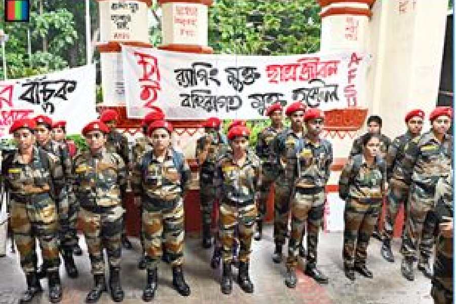 The group in army-like fatigues outside Aurobindo Bhavan at Jadavpur University on Wednesday afternoon