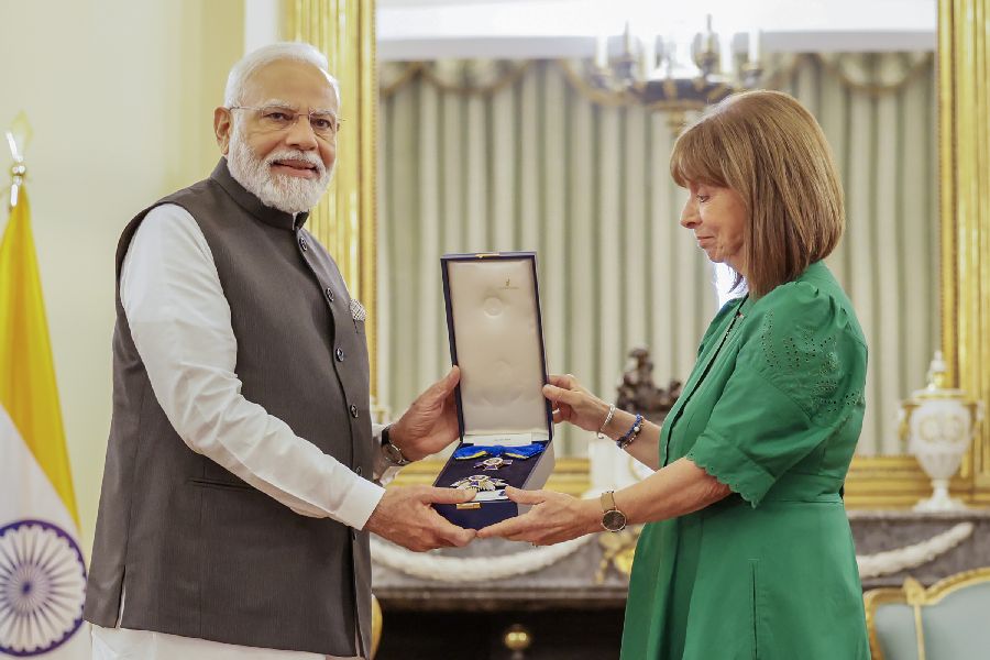 PM Modi | PM Modi Receives Grand Cross Of Honour From Greek President ...