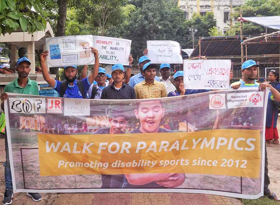A walk to promote disability sports was organised on Monday from Ramlila Maidan to Park Circus Maidan. The walk for paralympics was held in demand for better infrastructure and playgrounds   