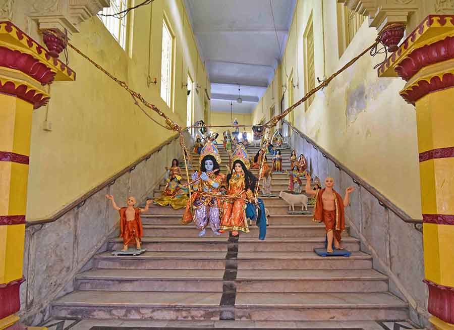 School students get a glimpse of Jhulan Yatra decoration at Radha Madan Mohan Jew Thakur temple near Kumartuli 