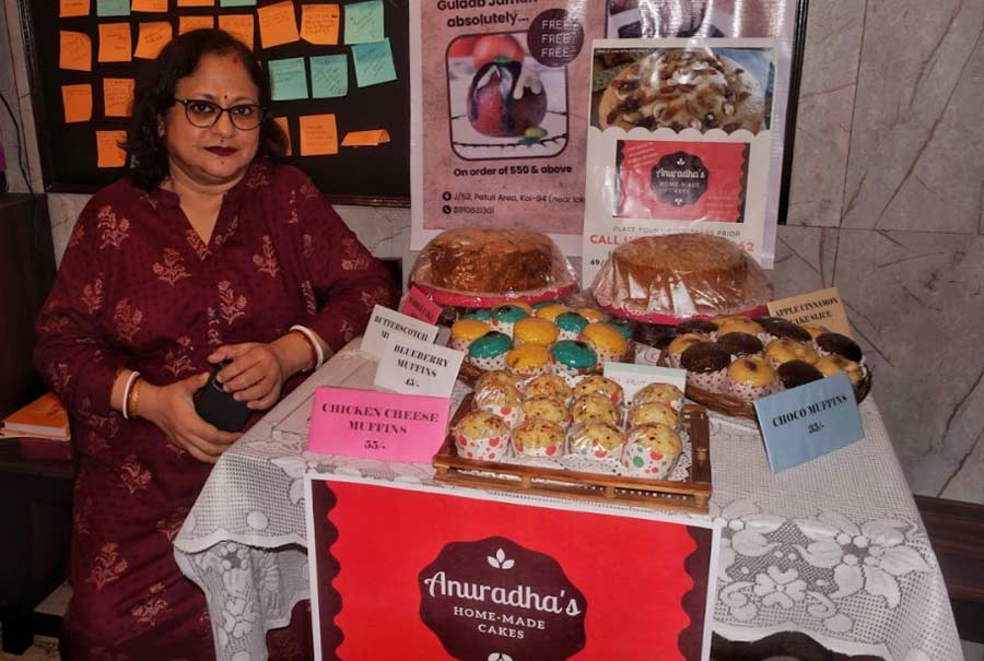 Anuradha’s Homemade Cakes owned by Anuradha Sengupta had a spread of homemade baked goodies, which included delectables like brownies, dry fruit muffins, blueberry muffins, marble cakes and more