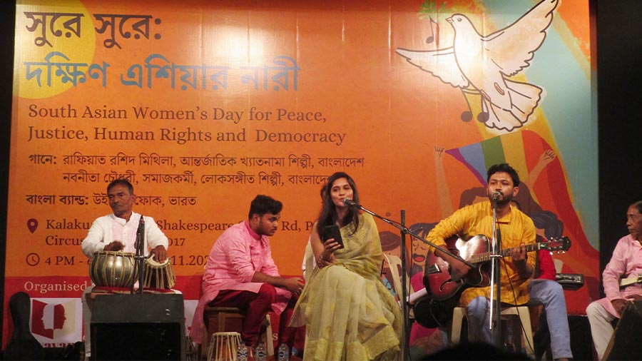 Messages against injustice and violence were conveyed through music
