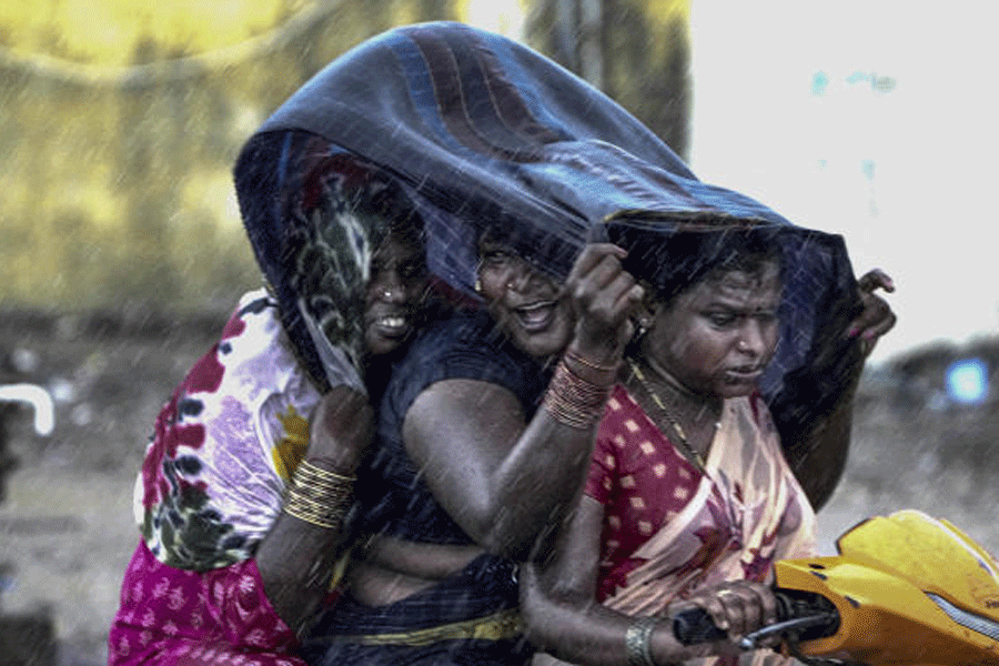 Cyclone Michaung To Trigger Heavy Rain In Odisha, To Cross AP Coast On ...