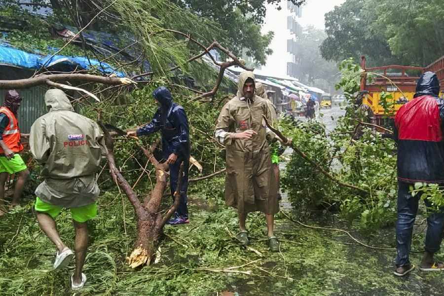 Chennai | In Pictures: Heavy Rains Flood Chennai Due To The Impact Of ...